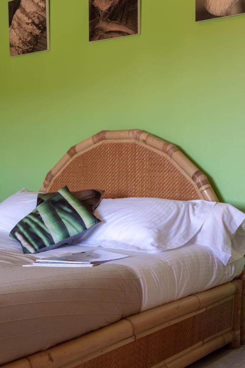 Bed and Breakfast L'Ilot Vignes Rauzan Экстерьер фото
